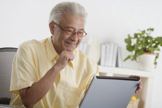 16d0e-c3b4nggic3a0vc3a0laptop