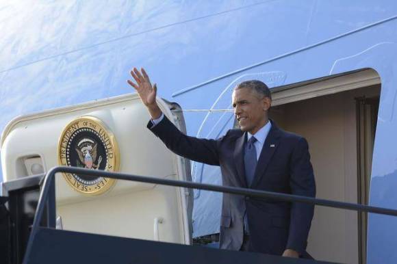 4558a-obama2b-2bair2bforce2bone